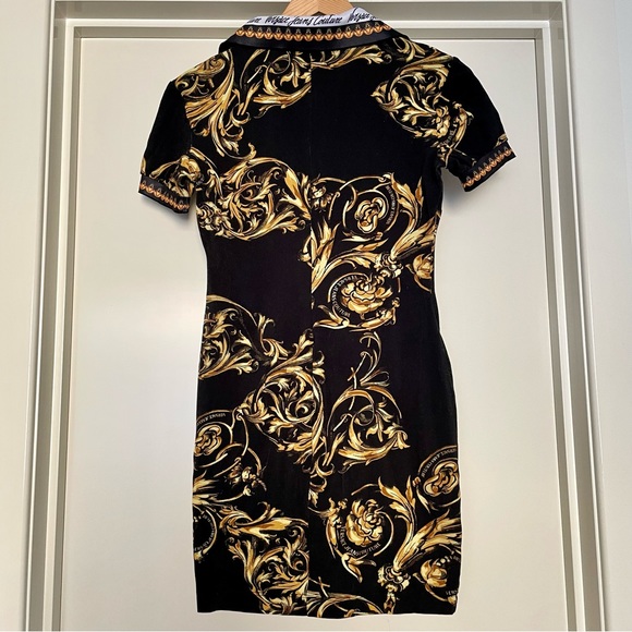 HOST PICK⭐️Versace Regalia Baroque Dress 🖤💛 - Picture 9 of 12